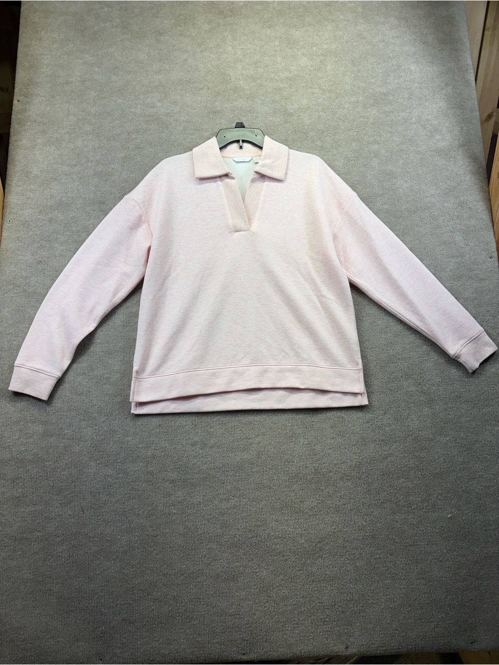 Lady Hagen V Neck Sweatshirt Light Pink Size Medium